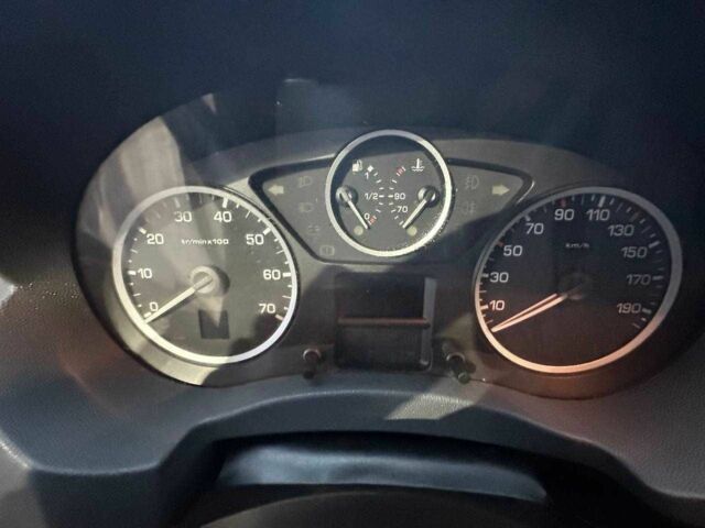 Черный Тойота Другая, объемом двигателя 2 л и пробегом 499 тыс. км за 11800 $, фото 6 на Automoto.ua