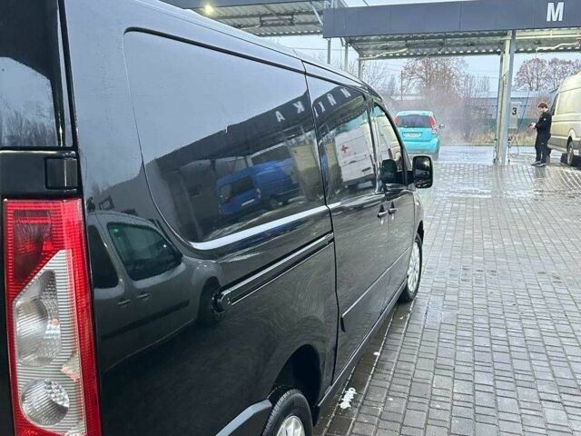 Черный Тойота Другая, объемом двигателя 2 л и пробегом 499 тыс. км за 11800 $, фото 11 на Automoto.ua