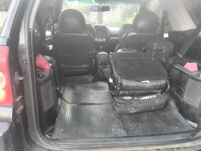 Чорний Тойота Інша, об'ємом двигуна 2 л та пробігом 158 тис. км за 5003 $, фото 5 на Automoto.ua