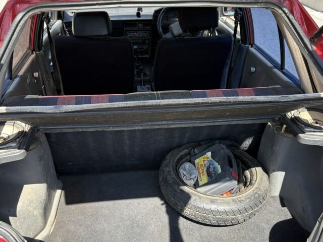 Красный Тойота Другая, объемом двигателя 0 л и пробегом 222 тыс. км за 571 $, фото 3 на Automoto.ua