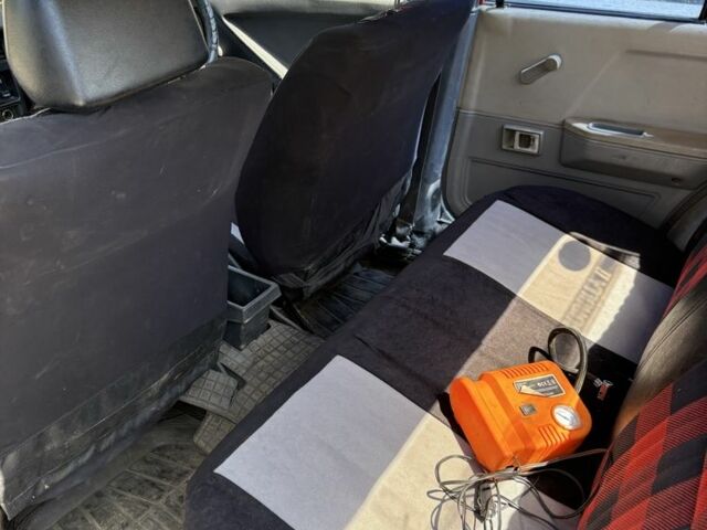 Красный Тойота Другая, объемом двигателя 0 л и пробегом 222 тыс. км за 571 $, фото 7 на Automoto.ua