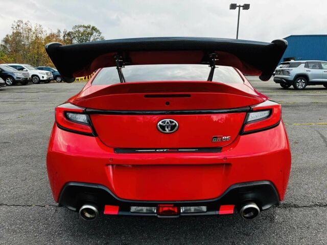 Красный Тойота Другая, объемом двигателя 2.4 л и пробегом 23 тыс. км за 12000 $, фото 4 на Automoto.ua