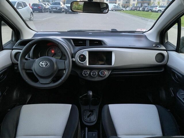 Серый Тойота Другая, объемом двигателя 1.6 л и пробегом 200 тыс. км за 7550 $, фото 14 на Automoto.ua