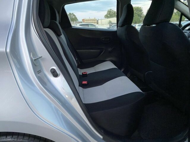 Серый Тойота Другая, объемом двигателя 1.6 л и пробегом 200 тыс. км за 7550 $, фото 19 на Automoto.ua