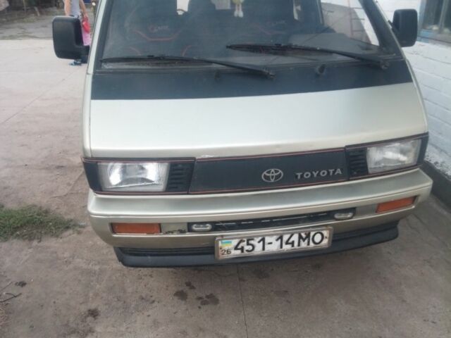 Сірий Тойота Інша, об'ємом двигуна 0 л та пробігом 400 тис. км за 1500 $, фото 14 на Automoto.ua