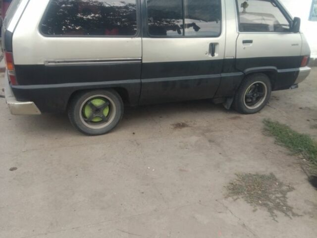 Сірий Тойота Інша, об'ємом двигуна 0 л та пробігом 400 тис. км за 1500 $, фото 19 на Automoto.ua