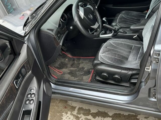 Серый Тойота Другая, объемом двигателя 1.8 л и пробегом 167 тыс. км за 3350 $, фото 1 на Automoto.ua