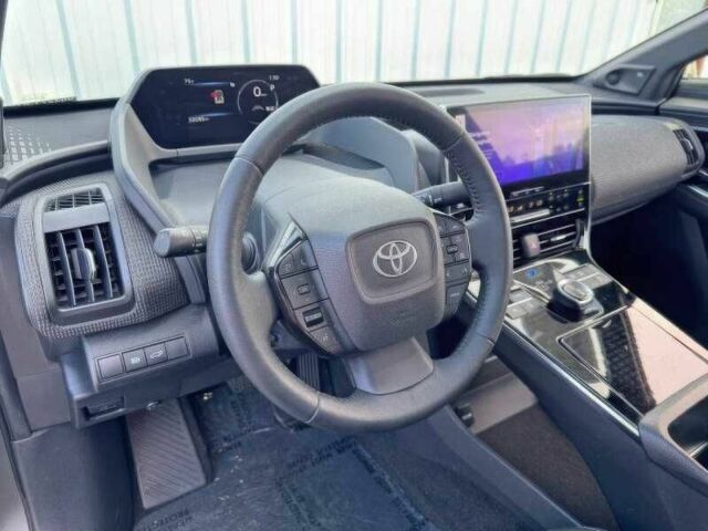 Серый Тойота Другая, объемом двигателя 0 л и пробегом 10 тыс. км за 10000 $, фото 11 на Automoto.ua