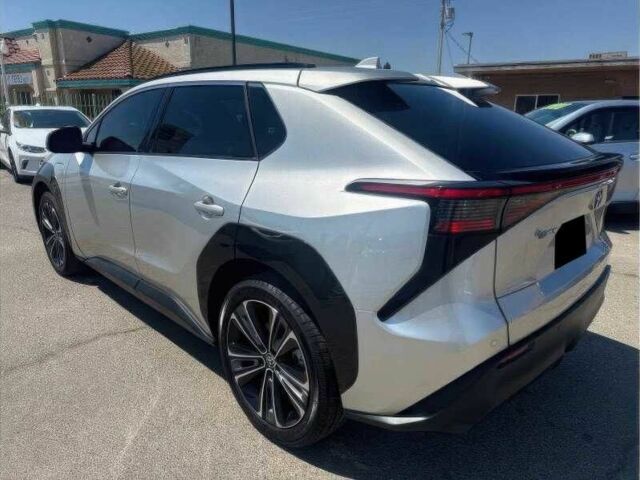 Серый Тойота Другая, объемом двигателя 0 л и пробегом 35 тыс. км за 19000 $, фото 4 на Automoto.ua