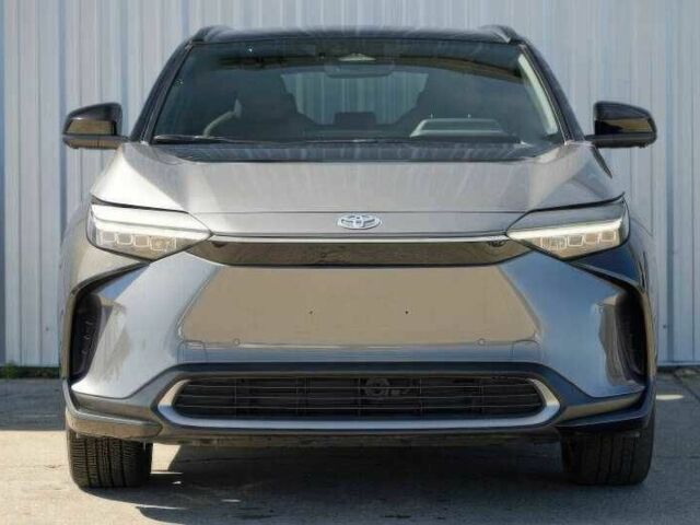 Серый Тойота Другая, объемом двигателя 0 л и пробегом 10 тыс. км за 10000 $, фото 1 на Automoto.ua