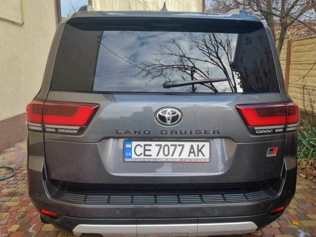 Сірий Тойота Інша, об'ємом двигуна 3.3 л та пробігом 3 тис. км за 89900 $, фото 1 на Automoto.ua