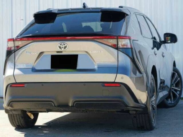 Серый Тойота Другая, объемом двигателя 0 л и пробегом 10 тыс. км за 10000 $, фото 4 на Automoto.ua