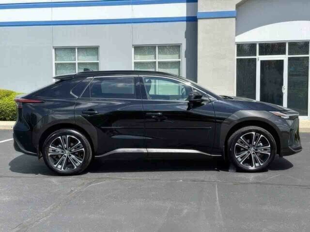 Сірий Тойота Інша, об'ємом двигуна 0 л та пробігом 14 тис. км за 9000 $, фото 6 на Automoto.ua