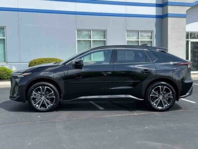 Сірий Тойота Інша, об'ємом двигуна 0 л та пробігом 14 тис. км за 9000 $, фото 2 на Automoto.ua