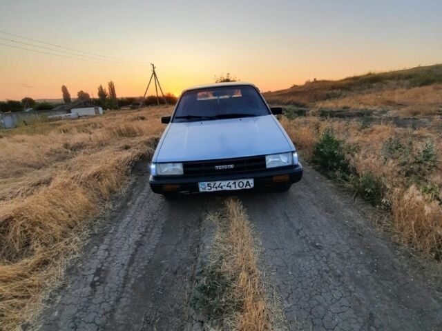 Тойота Інша 1986 у Ширяеве на Automoto.ua Сірий Тойота Інша, об'ємом двигуна 0 л та пробігом 250 тис. км за 1100 $, фото 3 на Automoto.ua