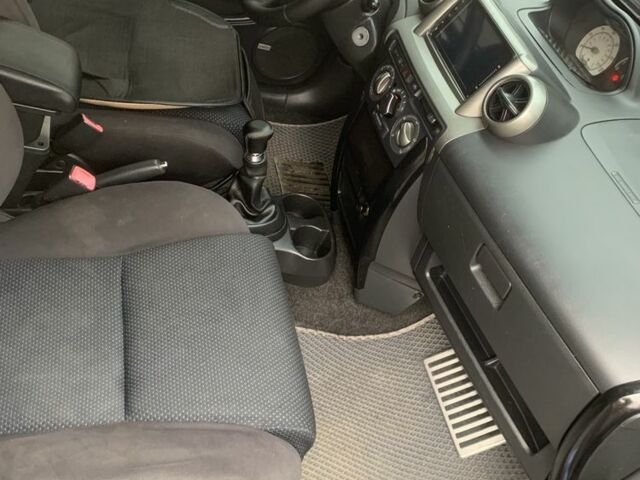 Синий Тойота Другая, объемом двигателя 1.5 л и пробегом 200 тыс. км за 4350 $, фото 7 на Automoto.ua