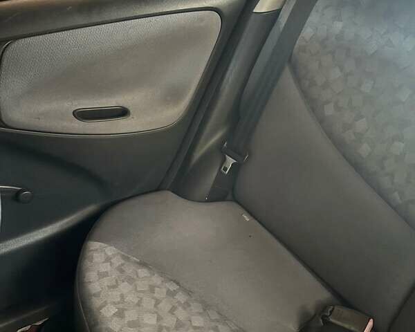 Тойота Эхо 2001 в Киеве на Automoto.ua Красный Тойота Эхо, объемом двигателя 1.5 л и пробегом 176 тыс. км за 3200 $, фото 9 на Automoto.ua