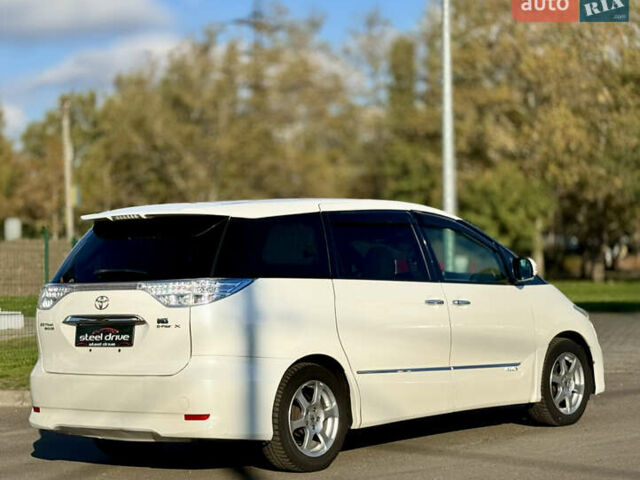 Белый Тойота Эстима, объемом двигателя 2.36 л и пробегом 101 тыс. км за 13499 $, фото 5 на Automoto.ua