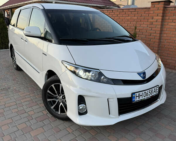 Білий Тойота Естіма, об'ємом двигуна 2.4 л та пробігом 130 тис. км за 16700 $, фото 26 на Automoto.ua