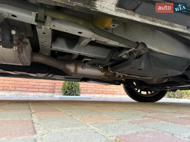 Білий Тойота Естіма, об'ємом двигуна 2.4 л та пробігом 130 тис. км за 16700 $, фото 72 на Automoto.ua