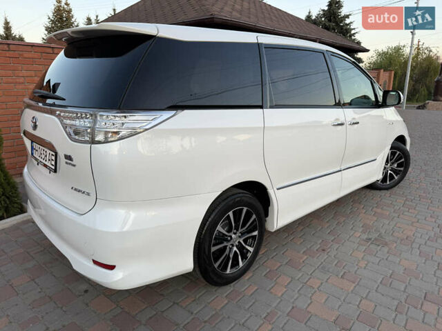 Білий Тойота Естіма, об'ємом двигуна 2.4 л та пробігом 130 тис. км за 16700 $, фото 29 на Automoto.ua