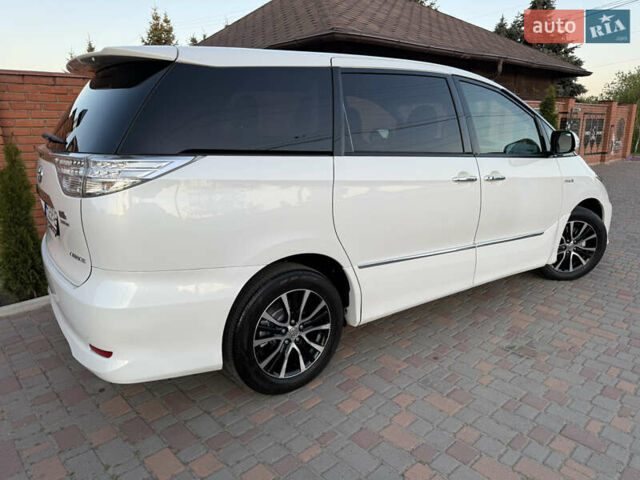 Білий Тойота Естіма, об'ємом двигуна 2.4 л та пробігом 130 тис. км за 16700 $, фото 30 на Automoto.ua