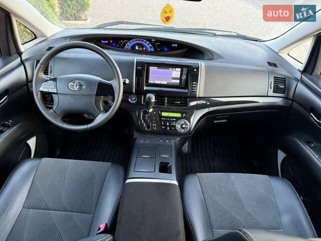 Білий Тойота Естіма, об'ємом двигуна 2.4 л та пробігом 130 тис. км за 16700 $, фото 33 на Automoto.ua