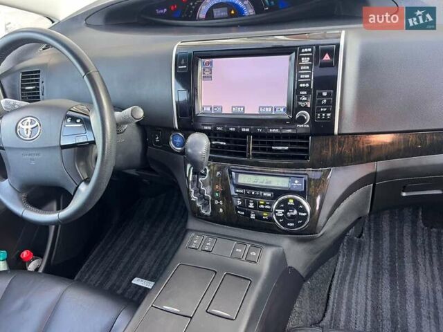 Белый Тойота Эстима, объемом двигателя 2.4 л и пробегом 52 тыс. км за 18850 $, фото 43 на Automoto.ua