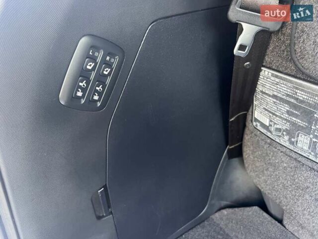 Белый Тойота Эстима, объемом двигателя 2.4 л и пробегом 52 тыс. км за 18850 $, фото 10 на Automoto.ua