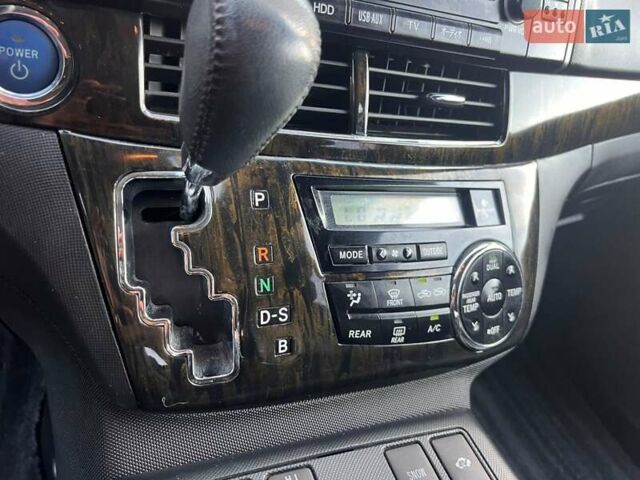 Белый Тойота Эстима, объемом двигателя 2.4 л и пробегом 52 тыс. км за 18850 $, фото 31 на Automoto.ua