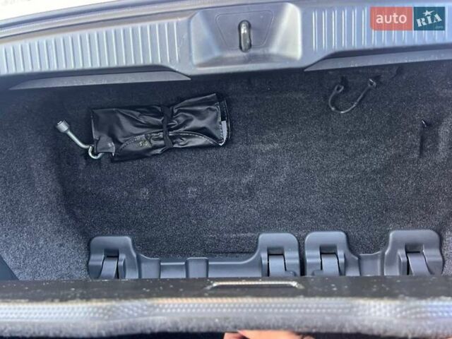 Белый Тойота Эстима, объемом двигателя 2.4 л и пробегом 52 тыс. км за 18850 $, фото 12 на Automoto.ua