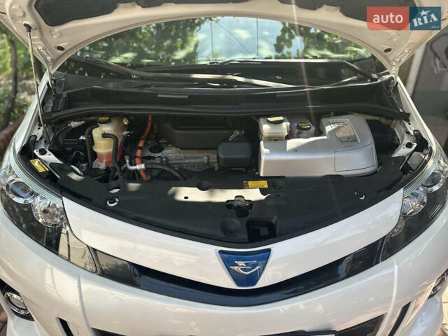 Белый Тойота Эстима, объемом двигателя 2.36 л и пробегом 131 тыс. км за 15200 $, фото 19 на Automoto.ua