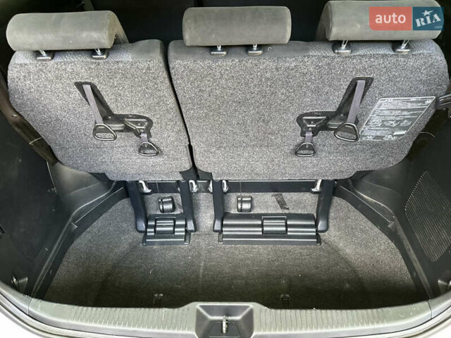 Белый Тойота Эстима, объемом двигателя 2.36 л и пробегом 131 тыс. км за 15200 $, фото 17 на Automoto.ua