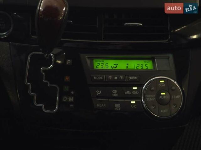 Черный Тойота Эстима, объемом двигателя 2.36 л и пробегом 128 тыс. км за 13999 $, фото 15 на Automoto.ua