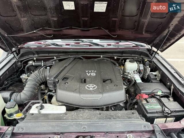 Белый Тойота ФЖ Крузер, объемом двигателя 3.96 л и пробегом 153 тыс. км за 23500 $, фото 27 на Automoto.ua