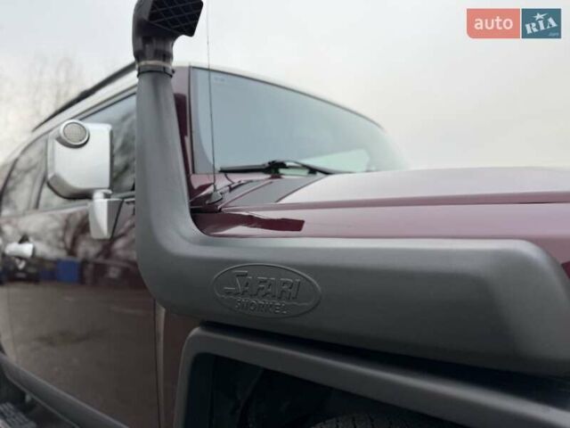 Белый Тойота ФЖ Крузер, объемом двигателя 3.96 л и пробегом 153 тыс. км за 23500 $, фото 17 на Automoto.ua