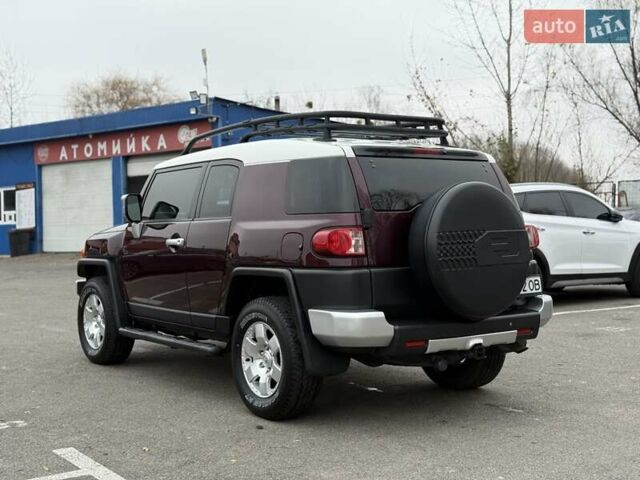 Белый Тойота ФЖ Крузер, объемом двигателя 3.96 л и пробегом 153 тыс. км за 23500 $, фото 16 на Automoto.ua