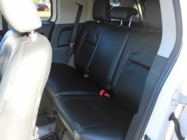 Белый Тойота ФЖ Крузер, объемом двигателя 4 л и пробегом 110 тыс. км за 4500 $, фото 11 на Automoto.ua