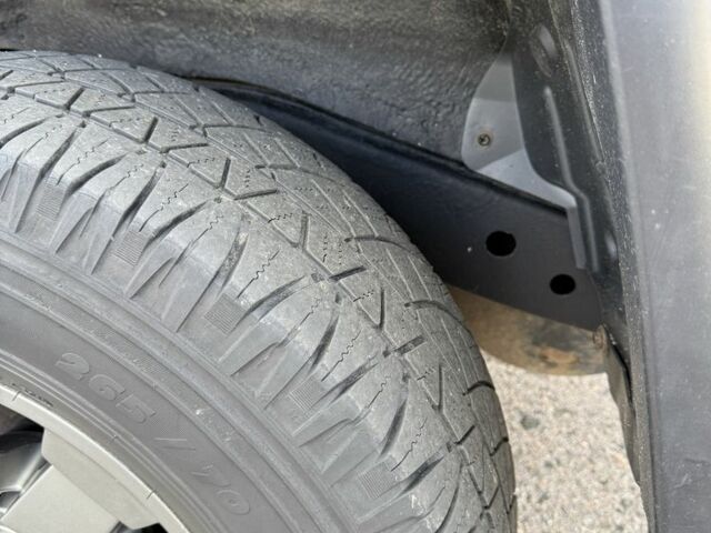 Черный Тойота ФЖ Крузер, объемом двигателя 4 л и пробегом 240 тыс. км за 19800 $, фото 12 на Automoto.ua