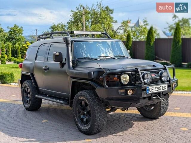 Черный Тойота ФЖ Крузер, объемом двигателя 4 л и пробегом 214 тыс. км за 21999 $, фото 22 на Automoto.ua