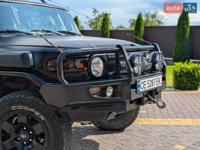 Черный Тойота ФЖ Крузер, объемом двигателя 4 л и пробегом 214 тыс. км за 21999 $, фото 14 на Automoto.ua