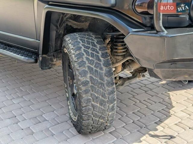 Черный Тойота ФЖ Крузер, объемом двигателя 4 л и пробегом 214 тыс. км за 21999 $, фото 12 на Automoto.ua