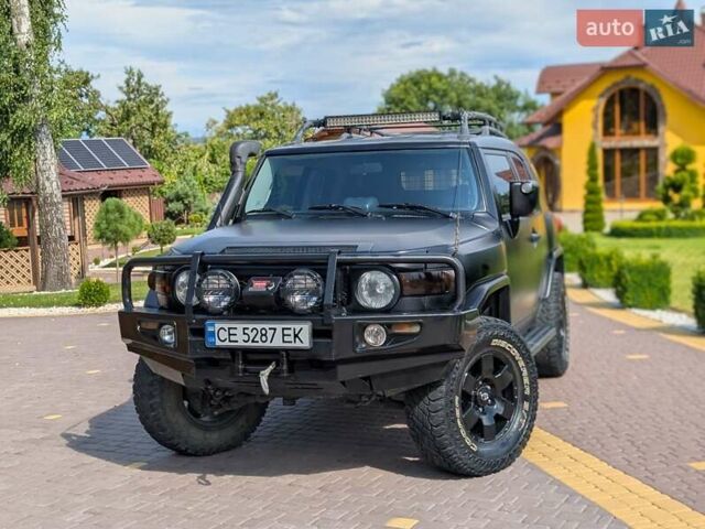 Черный Тойота ФЖ Крузер, объемом двигателя 4 л и пробегом 214 тыс. км за 21999 $, фото 6 на Automoto.ua