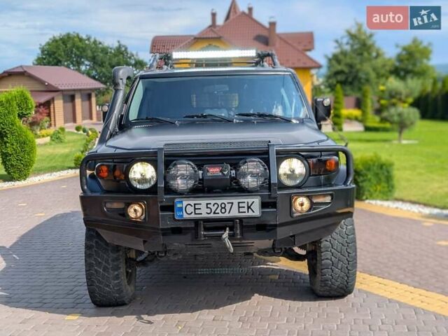 Черный Тойота ФЖ Крузер, объемом двигателя 4 л и пробегом 214 тыс. км за 21999 $, фото 16 на Automoto.ua