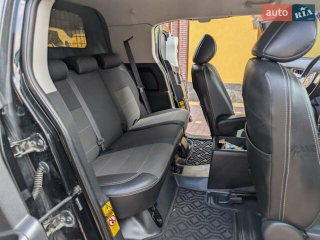 Черный Тойота ФЖ Крузер, объемом двигателя 4 л и пробегом 214 тыс. км за 21999 $, фото 53 на Automoto.ua