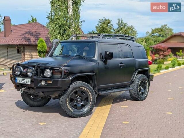 Черный Тойота ФЖ Крузер, объемом двигателя 4 л и пробегом 214 тыс. км за 21999 $, фото 4 на Automoto.ua