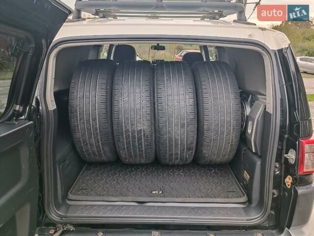 Чорний Тойота ФЖ Крузер, об'ємом двигуна 4 л та пробігом 105 тис. км за 19000 $, фото 21 на Automoto.ua