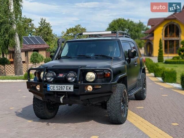 Черный Тойота ФЖ Крузер, объемом двигателя 4 л и пробегом 214 тыс. км за 21999 $, фото 23 на Automoto.ua
