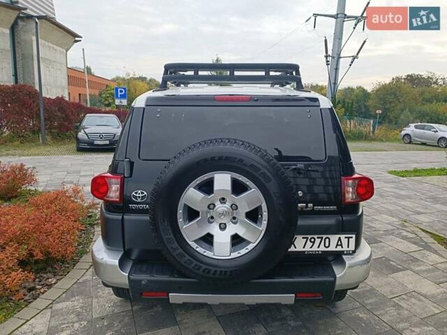 Чорний Тойота ФЖ Крузер, об'ємом двигуна 4 л та пробігом 105 тис. км за 19000 $, фото 4 на Automoto.ua