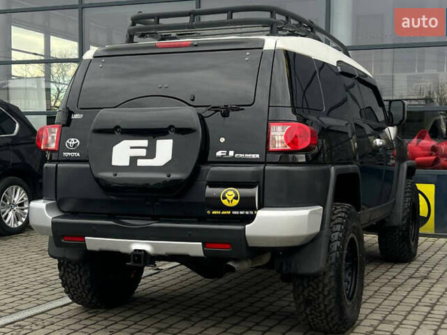 Черный Тойота ФЖ Крузер, объемом двигателя 3.96 л и пробегом 210 тыс. км за 23000 $, фото 6 на Automoto.ua